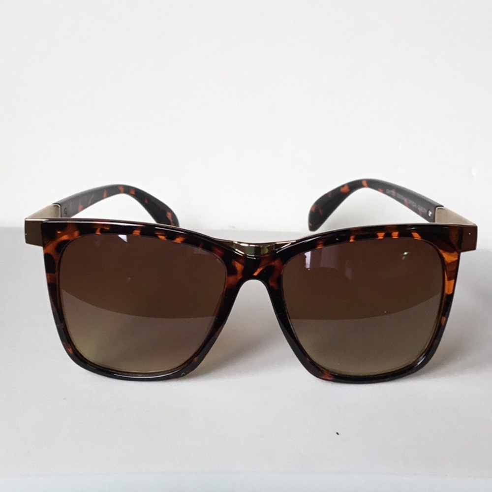 Brown Framed Sunglasses
